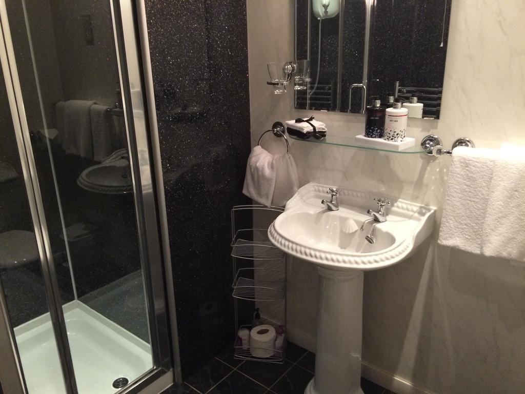 Aaran Lodge Guest House Edinburgh Room photo